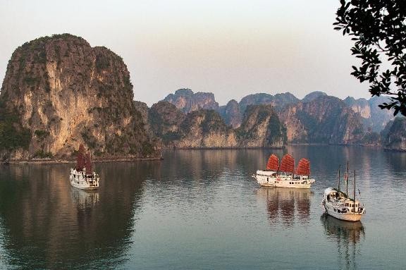 Việt Nam đứng đầu trong danh sách điểm đến tốt nhất cho du lịch giá rẻ 2017 của Forbes ảnh 1