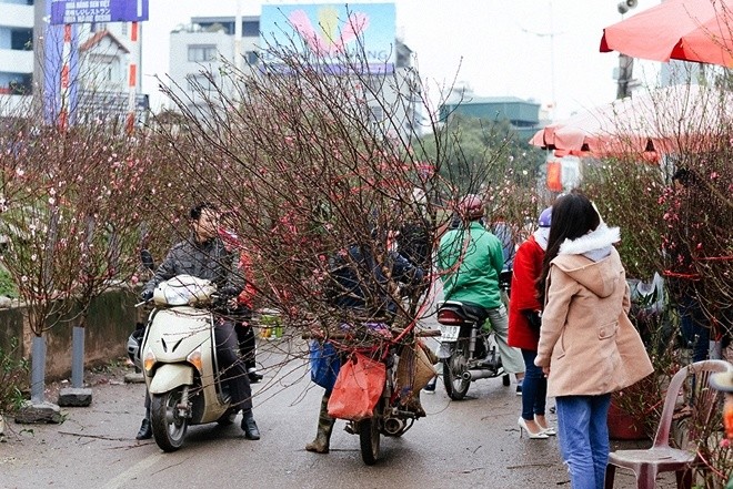 6 phiên chợ đậm không khí Tết ảnh 1