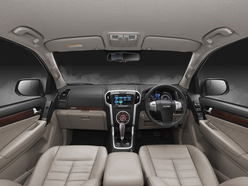 Isuzu mu-X 2017 - nỗ lực bám đuổi Toyota Fortuner ảnh 5