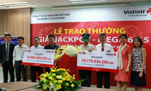 Lần đầu tiên có người nhận giải độc đắc Vietlott không đeo mặt nạ ảnh 1