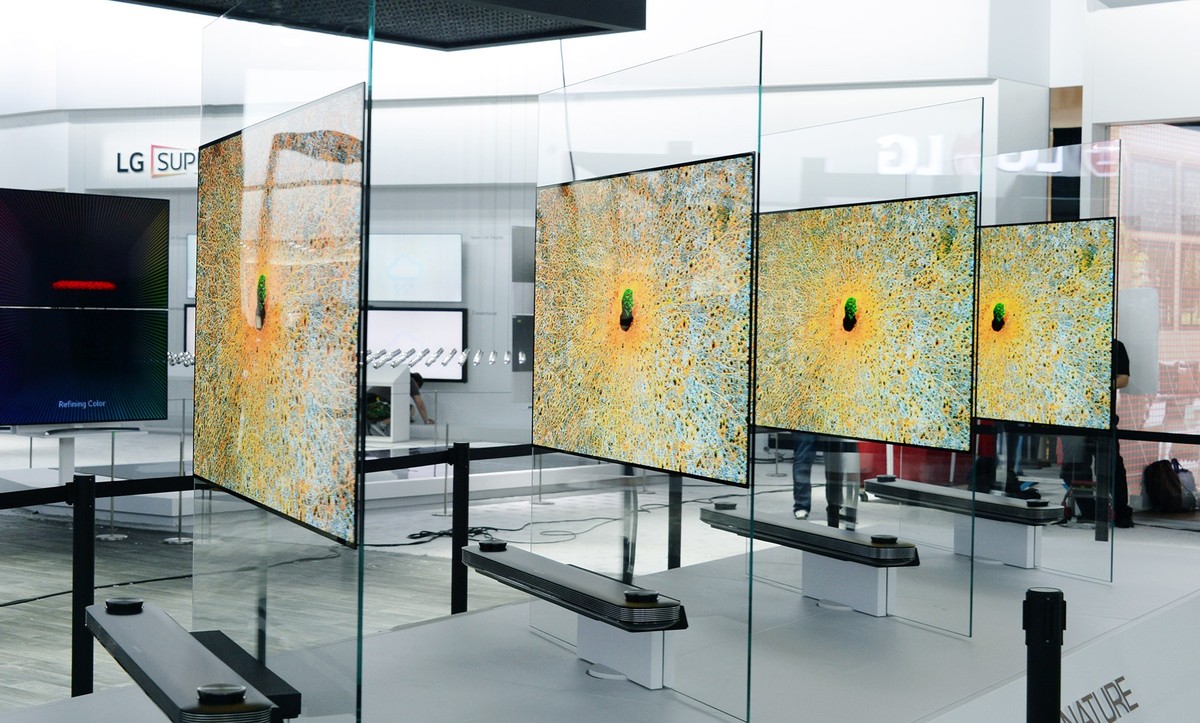 5 TV cao cấp giá trăm triệu đồng mới trình làng ảnh 2