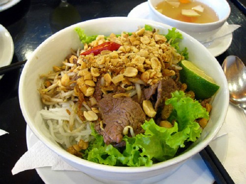 7 món ngon ở 'phố Tây' Tạ Hiện ảnh 7