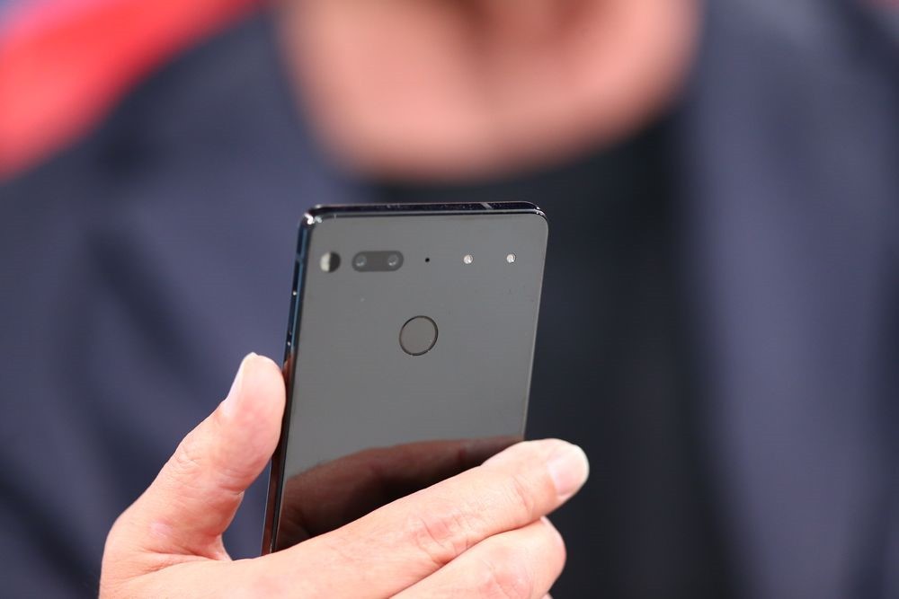 Ảnh thực tế 'kẻ hủy diệt iPhone' của cha đẻ Android ảnh 1