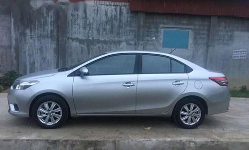Xe ô tô cũ Việt Nam giảm giá từng ngày theo xe mới ảnh 1
