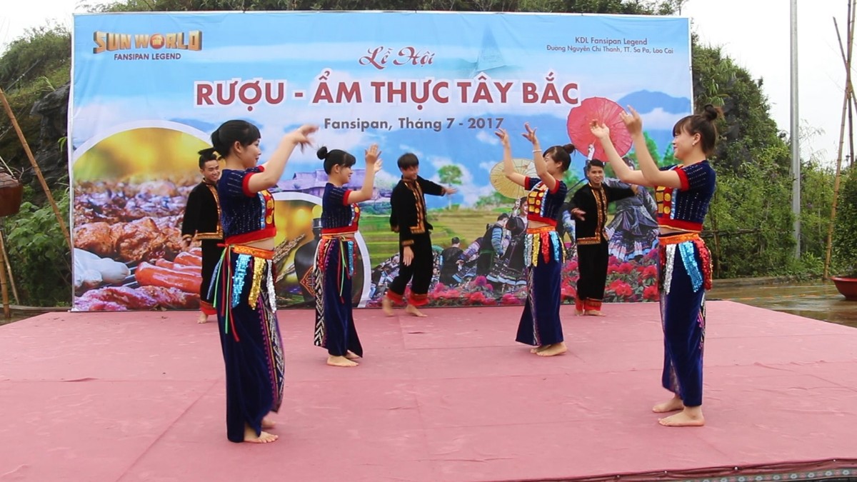 Ngỡ ngàng trước những thay đổi của các điểm đến du lịch hàng đầu Việt Nam ảnh 2