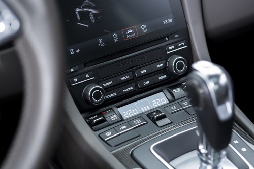Nước Đức trong một chiếc Porsche 911 giá 8 tỷ ảnh 7
