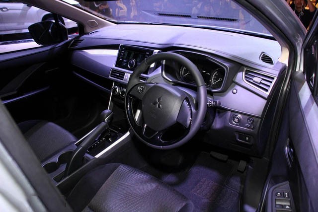 Mitsubishi giới thiệu mẫu xe đa dụng Expander hoàn toàn mới ảnh 4