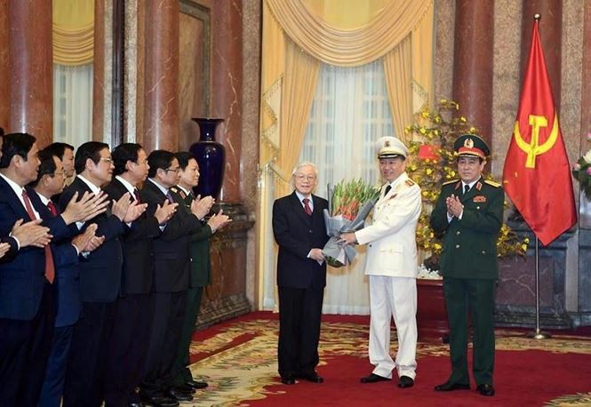 Tổng Bí thư, Chủ tịch nước trao quyết định phong hàm 2 Đại tướng ảnh 1