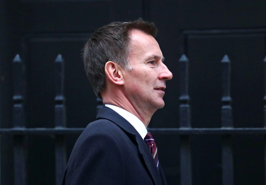 Bà May ra đi, để lại chức thủ tướng Anh nhiều đau khổ và Brexit mờ mịt ảnh 4