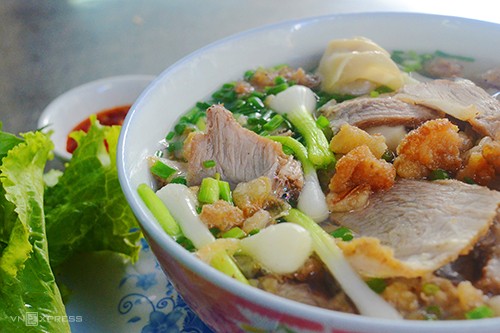 5 địa chỉ ẩm thực nổi tiếng ở trung tâm Quy Nhơn ảnh 1