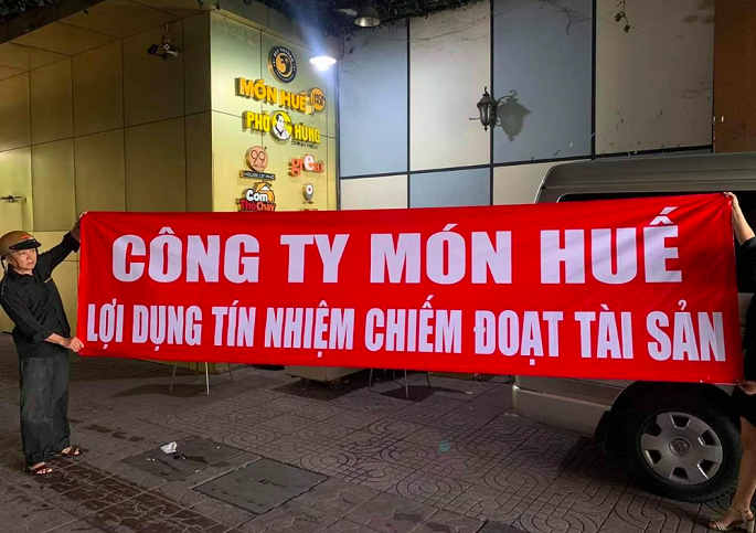 Nhiều cửa hàng Món Huế đóng cửa, trăm nhà cung cấp kéo đến đòi nợ ảnh 2