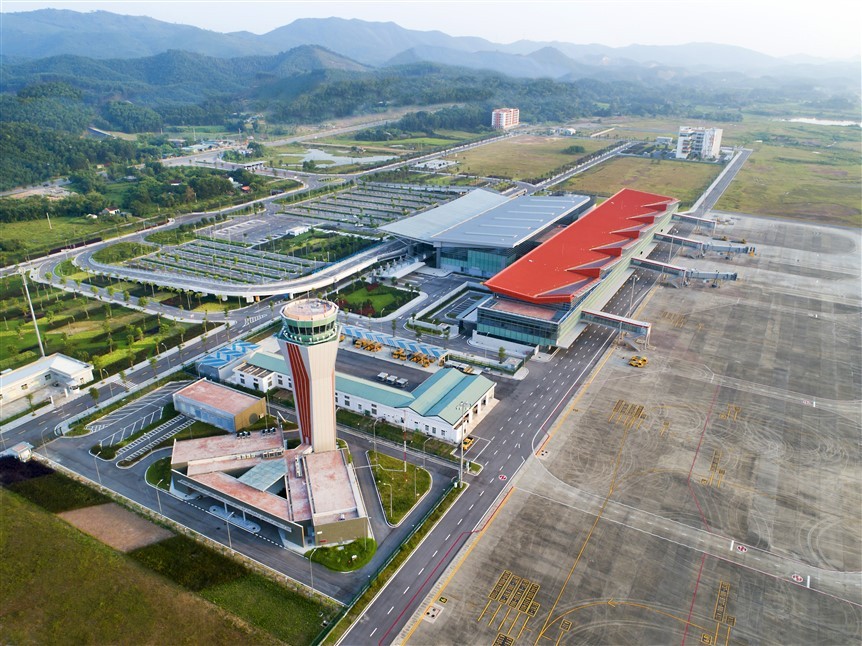 Bức họa Quảng Ninh và chân dung “người kiến tạo xu thế” ảnh 6