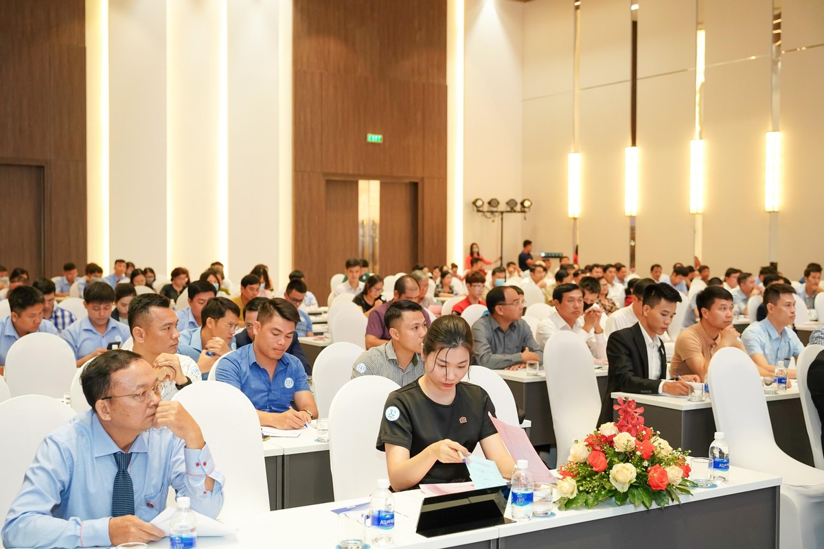Toàn cảnh ĐHCĐ thường niên năm 2021 của Kl994 game bài casino hấp dẫn DIC. Toàn cảnh ĐHCĐ thường niên năm 2021 của Kl994 game bài casino hấp dẫn DIC.