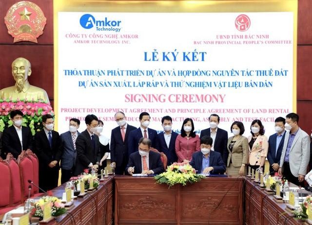 Amkor ký kết HĐ nguyên tắc thuê đất với Viglacera để phát triển dự án 1,6 tỷ USD. Amkor ký kết HĐ nguyên tắc thuê đất với Viglacera để phát triển dự án 1,6 tỷ USD.