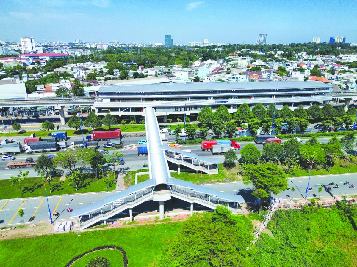 TP.HCM chuẩn bị đấu giá nhiều khu “đất vàng” dọc các tuyến metro. Ảnh: Lê Toàn.
