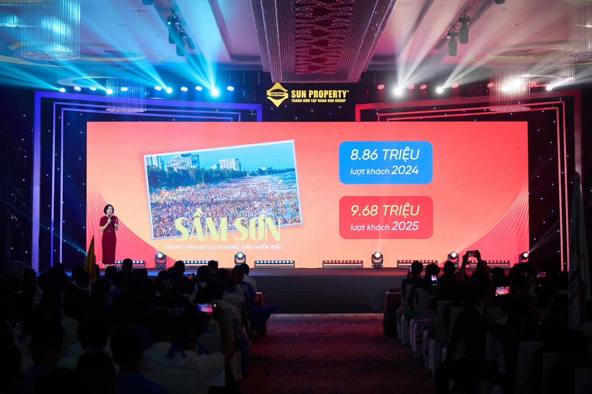 Bà Trịnh Kim Ngần, Giám đốc Kl992 VIP Trang Chủ 2026 Sun Property chia sẻ tại sự kiện.