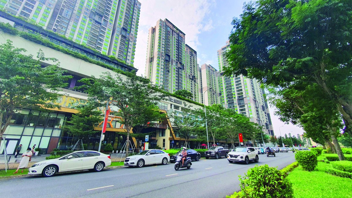 Tại khu vực TP.HCM cũ, phân khúc căn hộ cao cấp và hạng sang ở vùng lõi trung tâm vẫn giữ vững giá trị. Ảnh: Lê Toàn. Tại khu vực TP.HCM cũ, phân khúc căn hộ cao cấp và hạng sang ở vùng lõi trung tâm vẫn giữ vững giá trị. Ảnh: Lê Toàn.