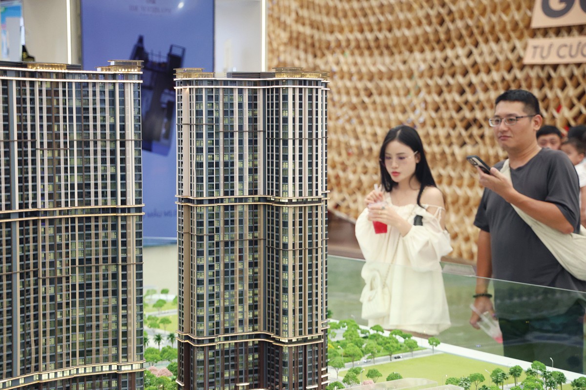 Người tiêu dùng ngày càng thông minh. Người tiêu dùng ngày càng thông minh.