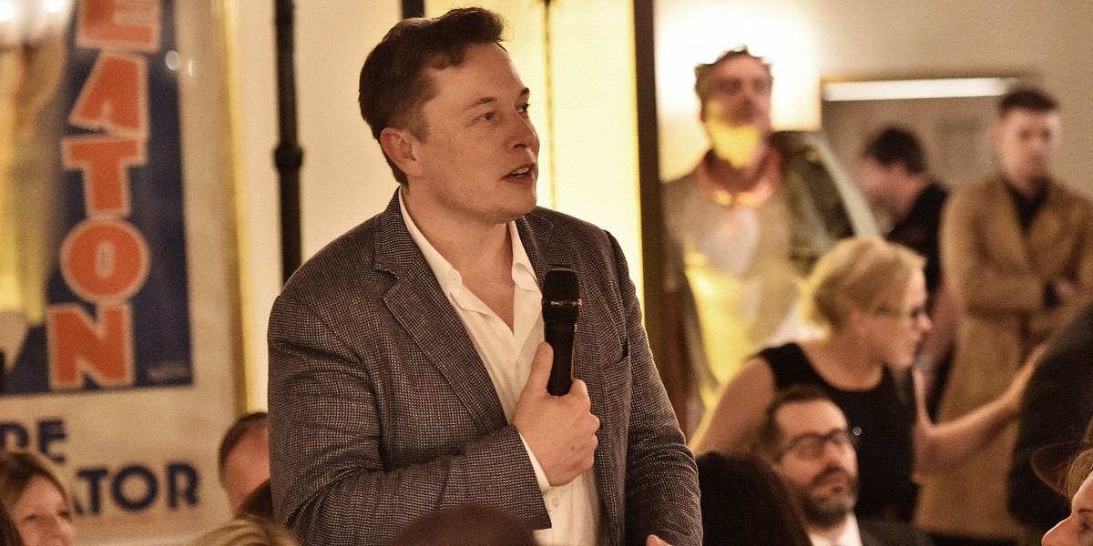 Với “cú phóng làm nên lịch sử”, Elon Musk nhận bộn tiền Kl99ok phiên bản mới ảnh 3