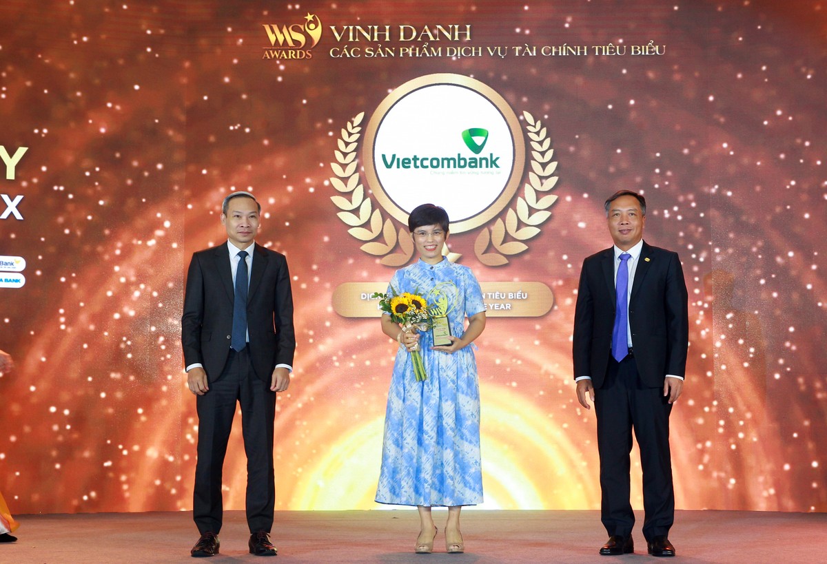 Vietcombank đã được nhận giải thưởng Dịch vụ Khách hàng Ưu tiên tiêu biểu do Hội đồng chuyên môn VWAS 2023 và độc giả Báo Kl99ok phiên bản mới bình chọn