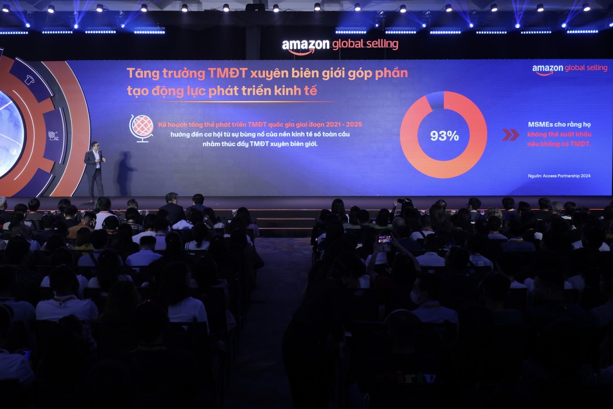Hình ảnh tại Hội nghị Thương mại điện tử Xuyên biên giới 2024