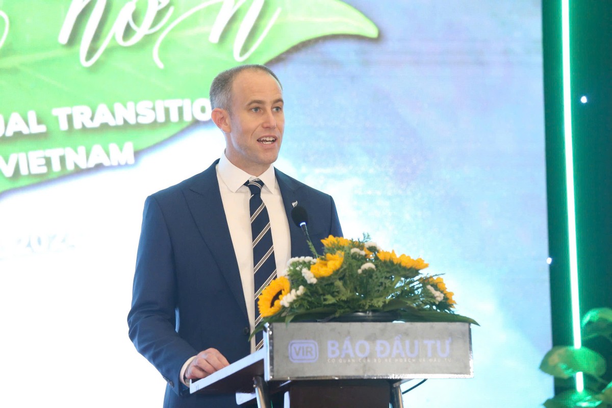 Ông Scott James, Tổng lãnh sự kiêm Tham tán Thương mại New Zealand tại Việt Nam phát biểu tại Hội Thảo