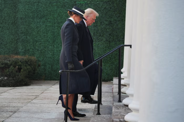 Ông Donald Trump và bà Melania Trump đã đến Nhà thờ