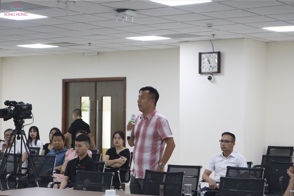 Trang Chủ KL99Com Số 1 Link Đăng Ký KL999 đặt câu hỏi tại đại hội