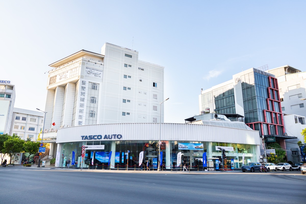 Tasco Auto Signature Nguyễn Văn Trỗi - showroom flagship cao cấp nhất theo chuẩn mực quốc tế do Tasco Kl99ok phiên bản mới, vừa được khai trương vào cuối tháng 3 vừa qua
