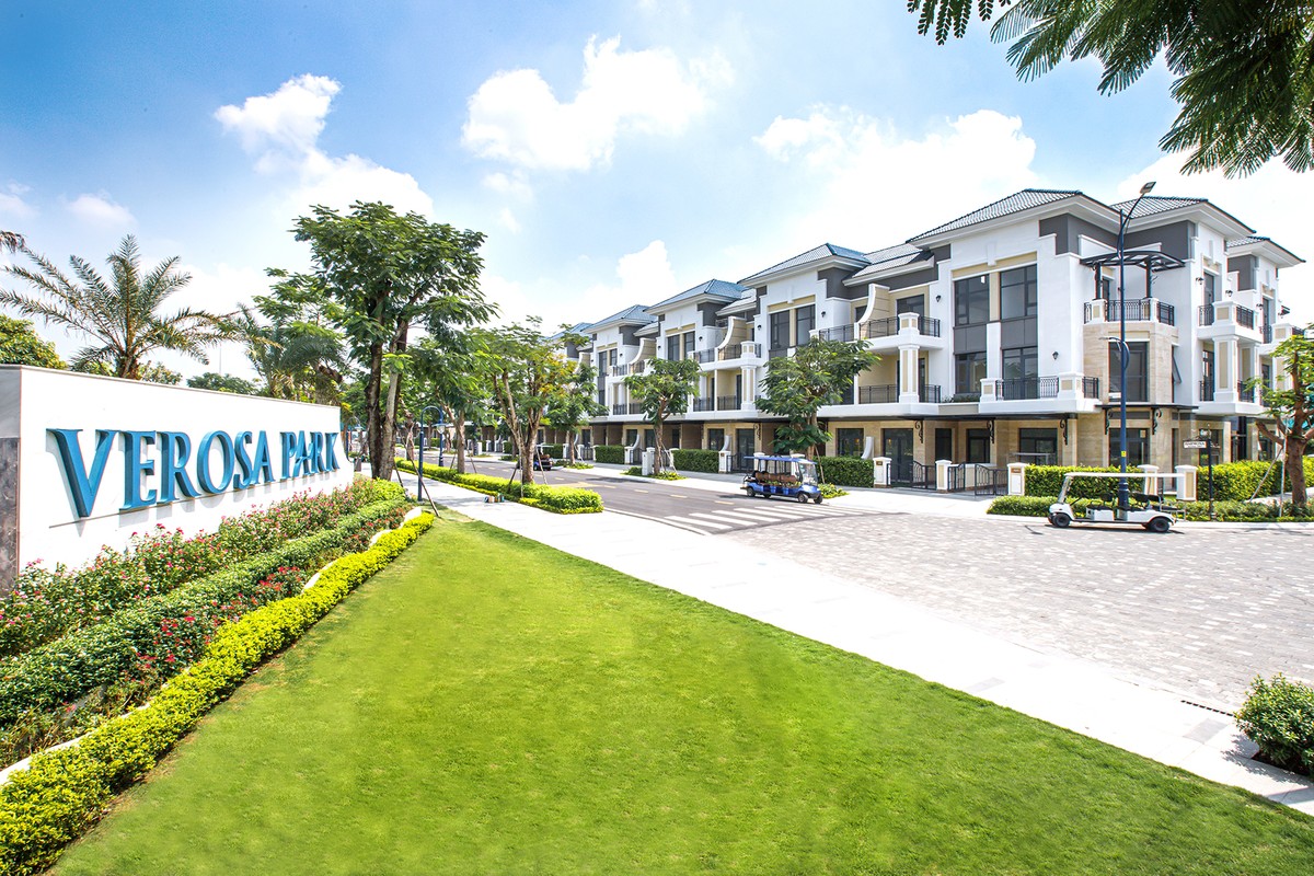 Dự án Verosa Park đã hoàn thiện và đang bàn giao. Hiện đang mở bán những căn tuyệt đẹp cuối cùng với chính sách hấp dẫn: tặng xe xịn lên đến 1.5 tỷ đồng; thanh toán 30% đến khi nhận nhà; Vay ưu đãi KL99 là cổng game giải trí trực tuyến hàng đầu hiện nay 0% trong 24 tháng. www.verosapark.com.vn | 0823 968 368