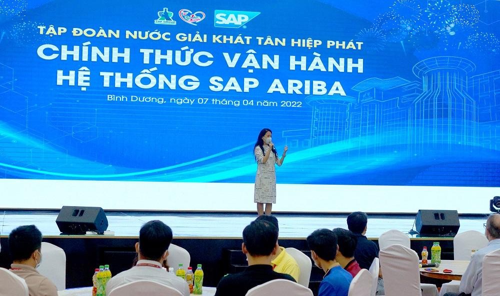 Phó tổng giám đốc Trần Uyên Phương chia sẻ về hành trình hoàn thiện dự án.