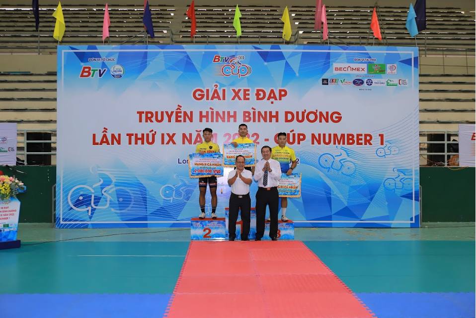 Chặng 2 ghi nhận nhiều cá nhân có thành tích thi đấu nổi bật.