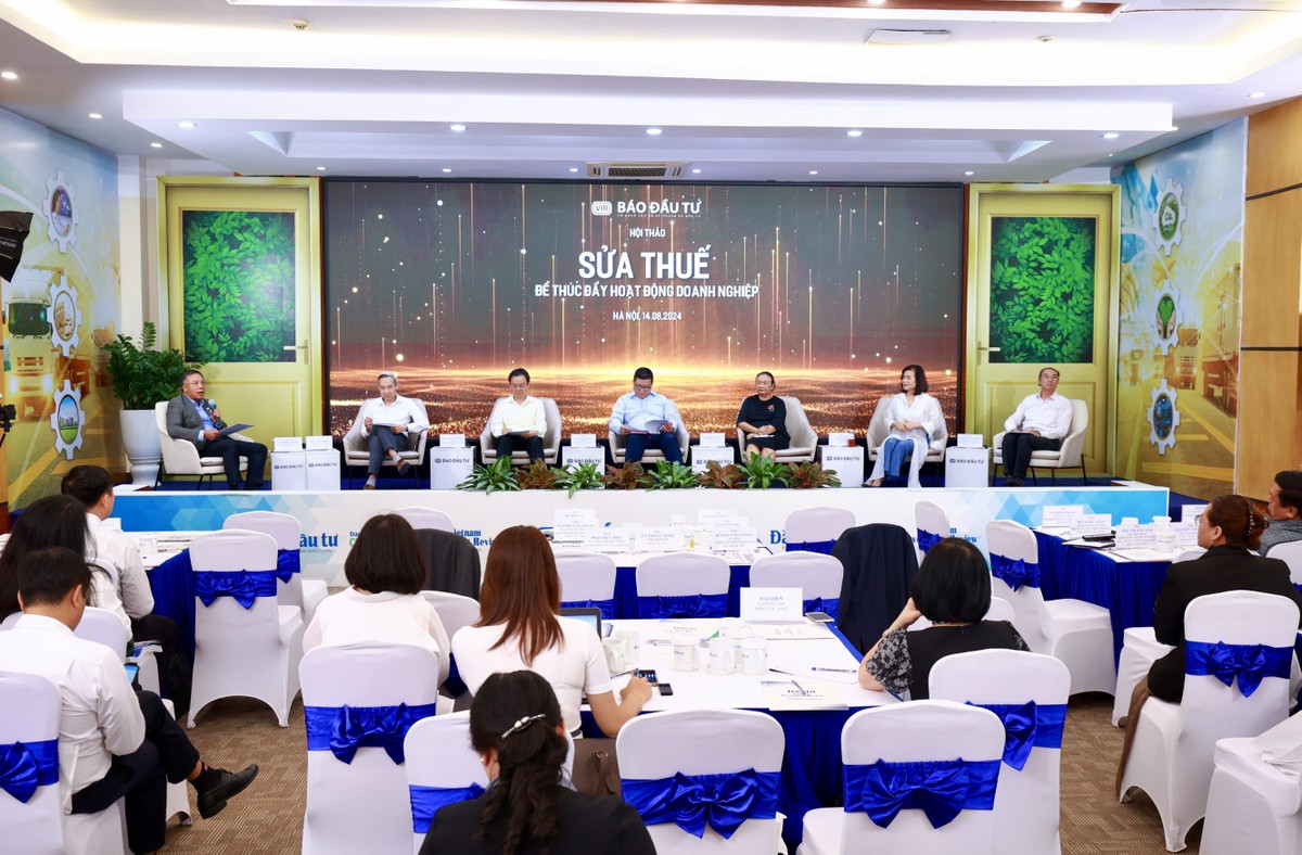 Các diễn giả trao đổi tại Hội thảo. Ảnh: Chí Cường