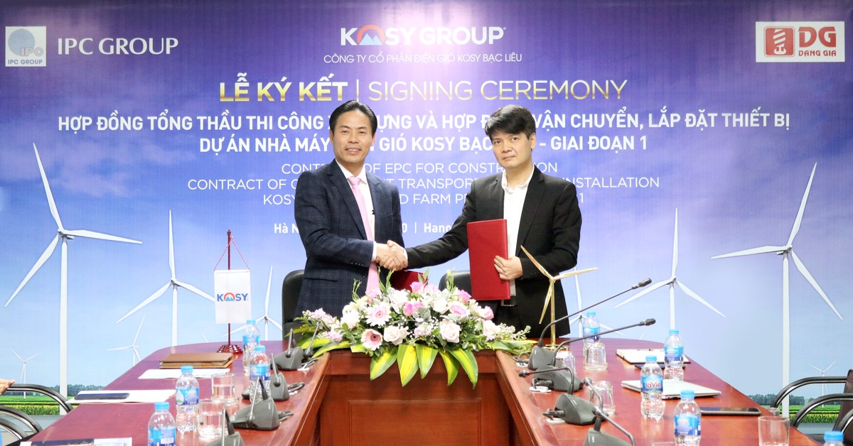 TS. Nguyễn Việt Cường - Chủ tịch Kl994 game bài casino hấp dẫn Kosy ký kết hợp đồng tổng thầu xây lắp dự án với ông Phí Phong Hà - Chủ tịch HĐQT Công ty CP Kl994 game bài casino hấp dẫn IPC