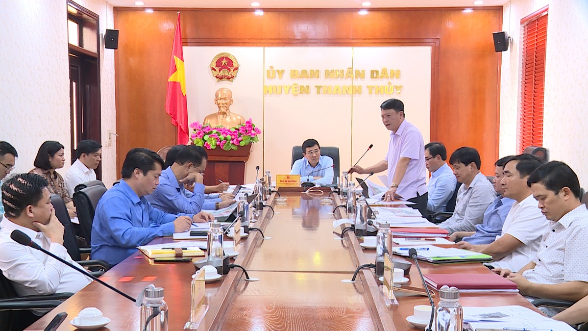 Ông Hồ Đại Dũng, Phó chủ tịch UBND tỉnh Phú Thọ làm việc với UBND huyện Thanh Thủy (Ảnh: hanhthuy.phutho.gov.vn)