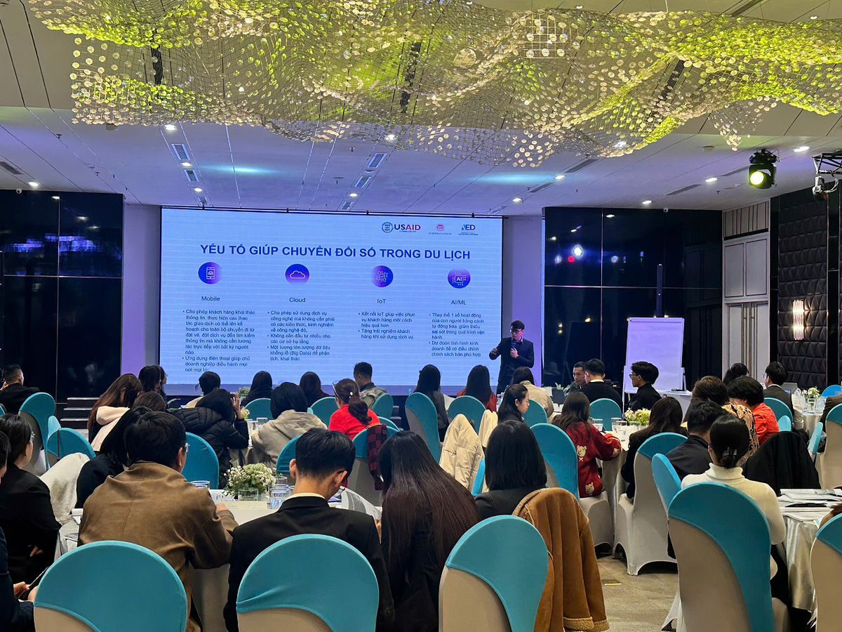 Ông Trần Minh Đạt - Trưởng BU Smart Travel đại diện Tổng công ty MobiFone
