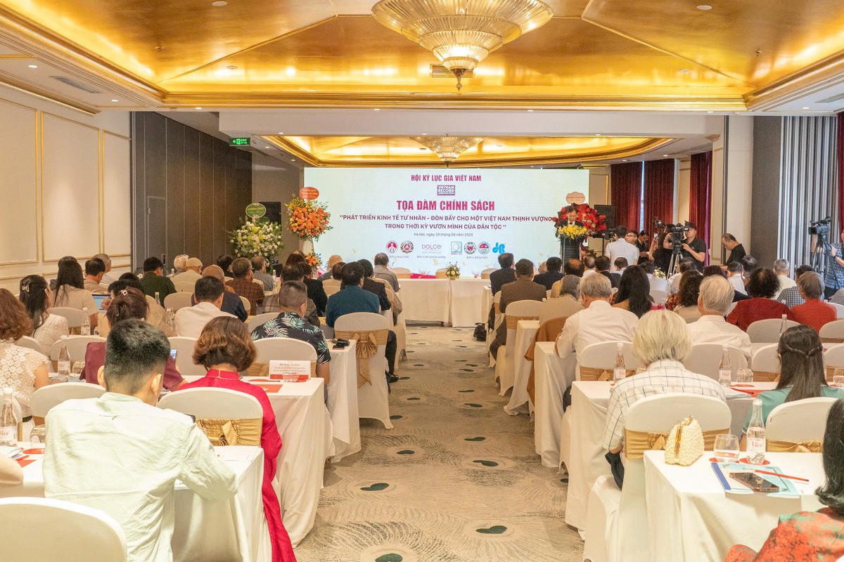 Toàn cảnh tọa đàm