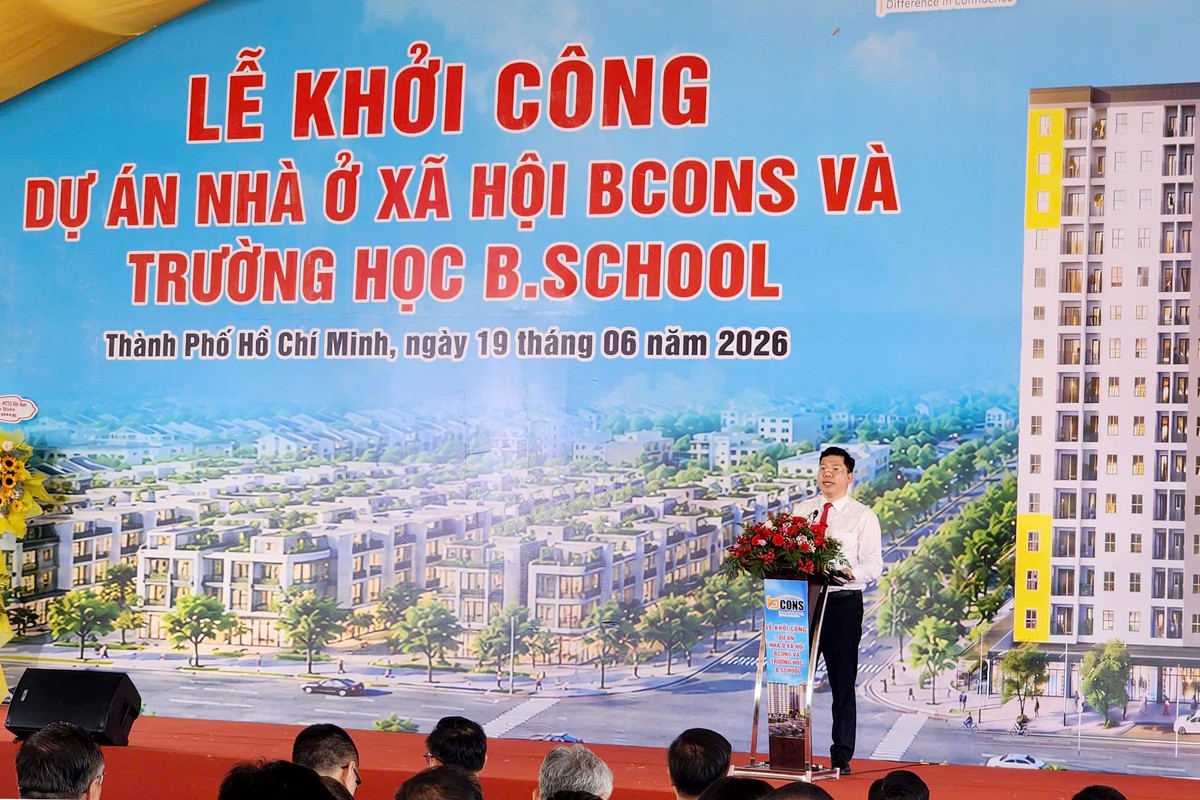 Ông Hoàng Nguyên Dinh, Phó chủ tịch UBND TP.HCM phát biểu tại sự kiện. (Ảnh: Việt Dũng)