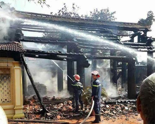 Đình cổ hơn 300 năm ở Thái Bình cháy rụi ảnh 1