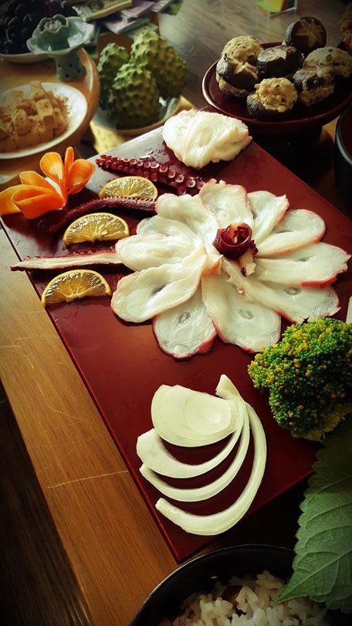 Mâm cơm cúng tất niên với hơn 40 món của nữ tiến sĩ văn hóa ảnh 6 Mâm cơm cúng tất niên với hơn 40 món của nữ tiến sĩ văn hóa ảnh 6