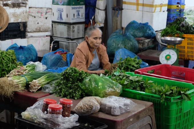 Ngôi chợ Sài Gòn tồn tại hơn nửa thế kỷ, bán cả ngày lẫn đêm ảnh 5