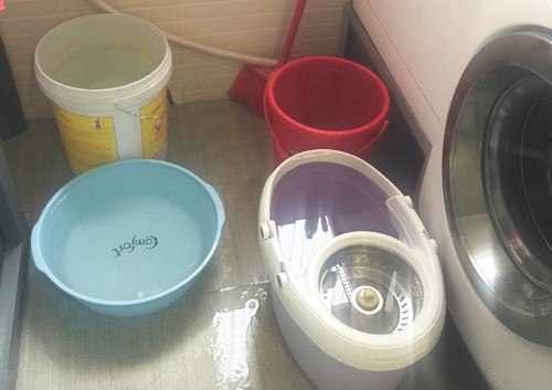 Người dân khu đô thị cao cấp Mulberry Lane khốn đốn vì thiếu nước sạch ảnh 1