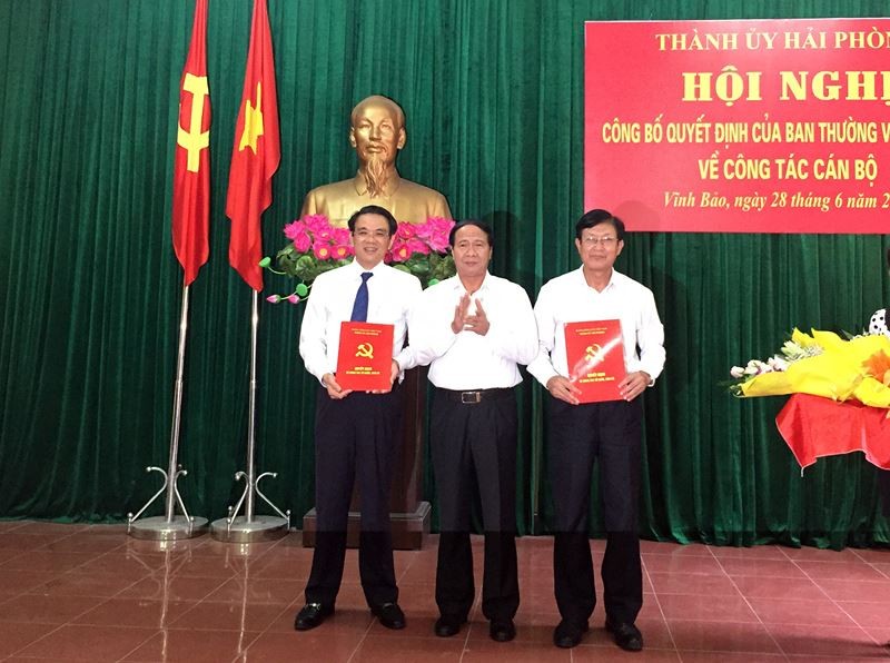 Hải Phòng công bố quyết định bổ nhiệm, điều động nhiều cán bộ chủ chốt ảnh 1
