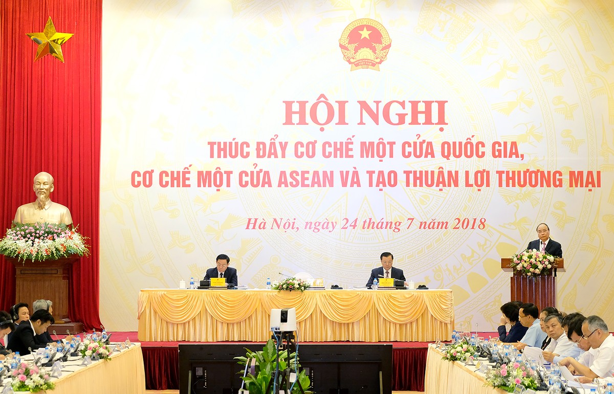Thủ tướng: Không 'ôm giữ' những điều kiện không cần thiết ảnh 1