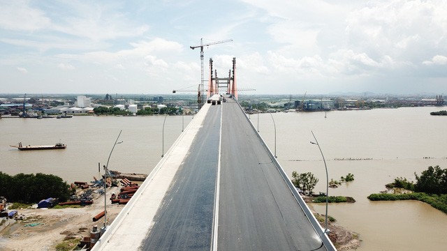 Quảng Ninh: Từ 1/9, người dân chính thức được lưu thông qua cây cầu hơn 7.000 tỷ đồng ảnh 1