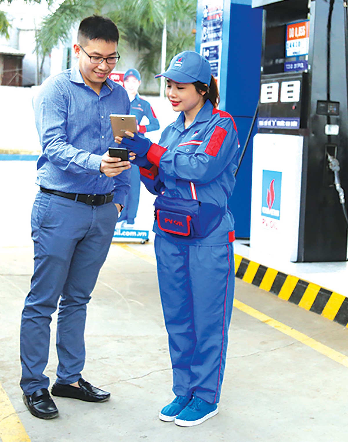 PVOIL Easy, đưa 4.0 vào bán lẻ KL99 dịch vụ hỗ trợ 24/7 ảnh 1