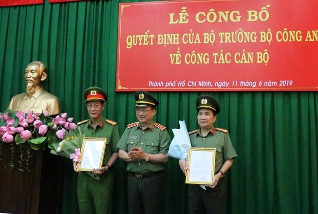 Công bố quyết định của Bộ trưởng Bộ Công an về công tác cán bộ ảnh 1