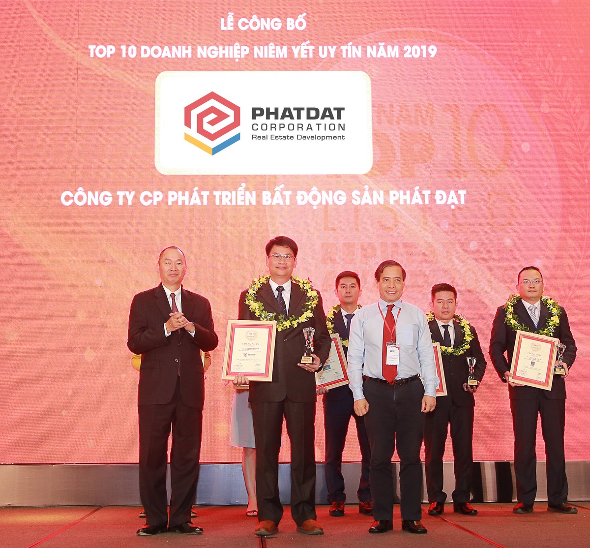 Phát Đạt nhận “cú đúp” giải thưởng uy tín về hoạt động quan hệ nhà Kl99ok phiên bản mới 2019 ảnh 1