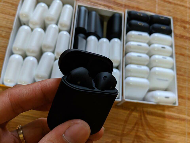 Cảnh giác tai nghe AirPod 2 nhái ồ ạt tràn về Việt Nam ảnh 1