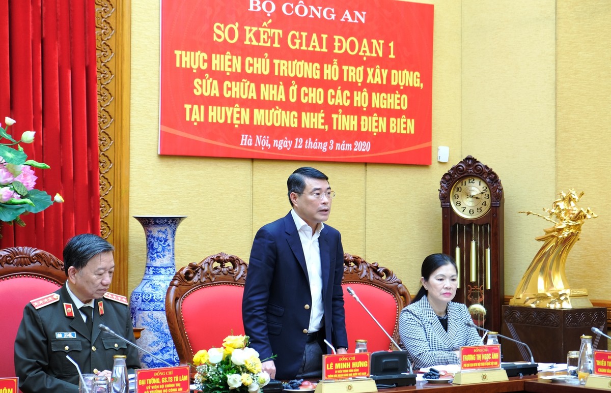 Vietcombank trao 10 tỷ đồng hỗ trợ kinh phí xây dựng, sửa chữa nhà ở cho 200 hộ nghèo tại huyện Mường Nhé, tỉnh Điện Biên ảnh 2